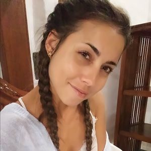 Meet your Posher, Caroline